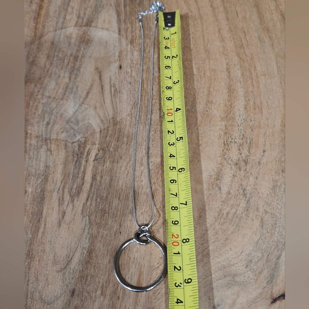 Avon Elegant Silver Ring Necklace - image 8